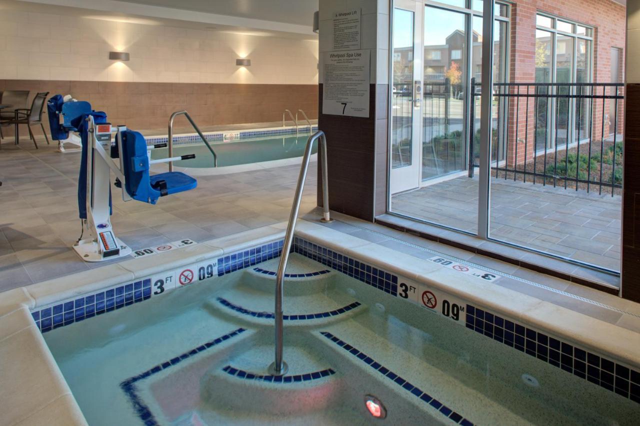 Fairfield Inn & Suites By Marriott Detroit Canton Εξωτερικό φωτογραφία